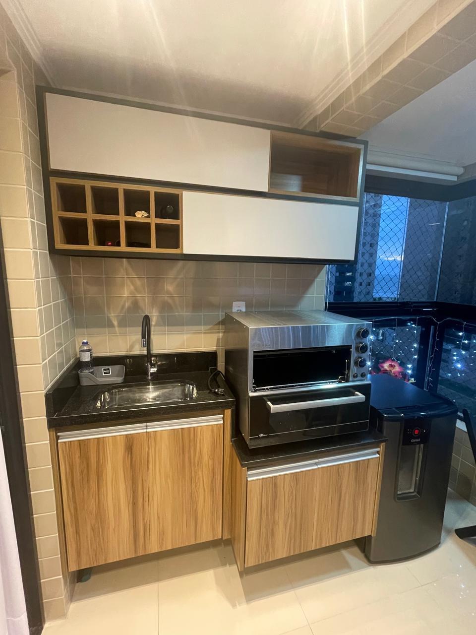 Armário para churrasqueira